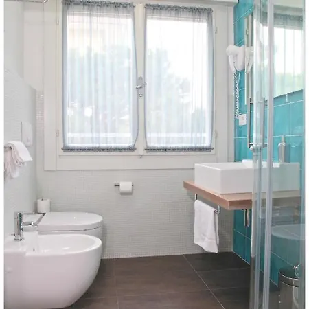 Hotell Dante 3*